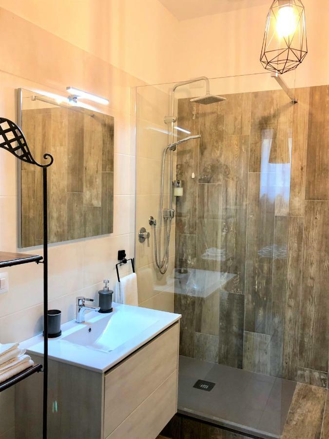 Отель Industrial Chic House - Private Parking Орвието Экстерьер фото